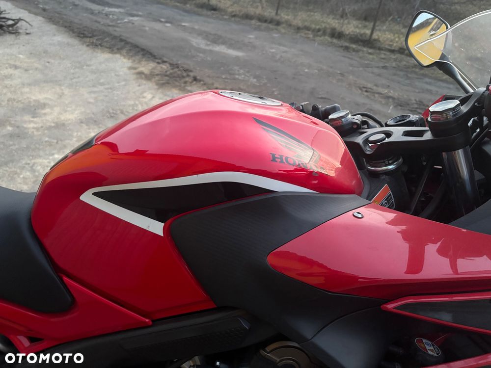 Honda CBR - 21
