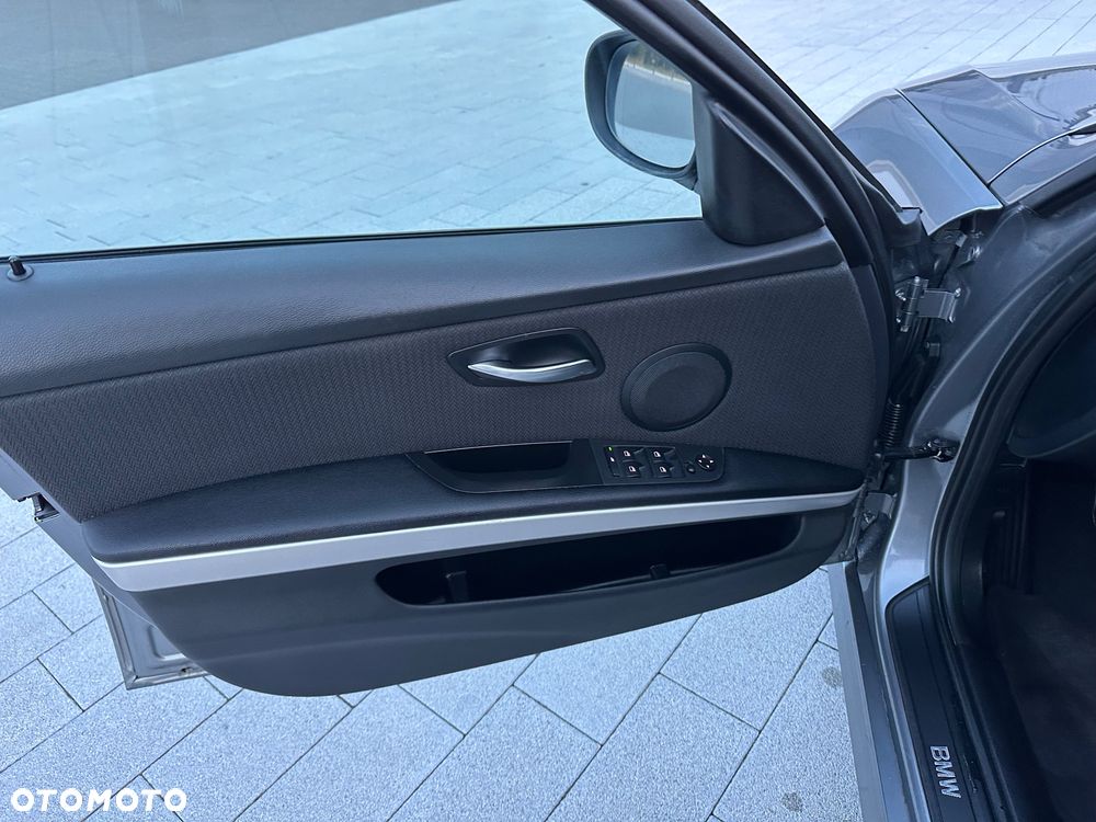 BMW Seria 3 320d DPF Edition Fleet Lifestyle - 13