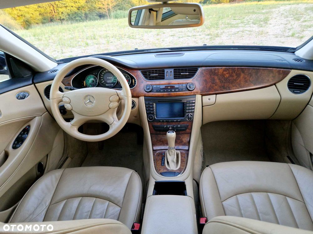 Mercedes-Benz CLS - 8