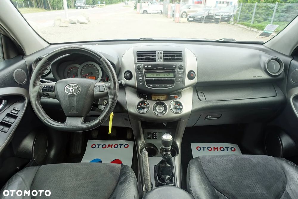 Toyota RAV4 2.2 D-4D 4x4 Sol - 10