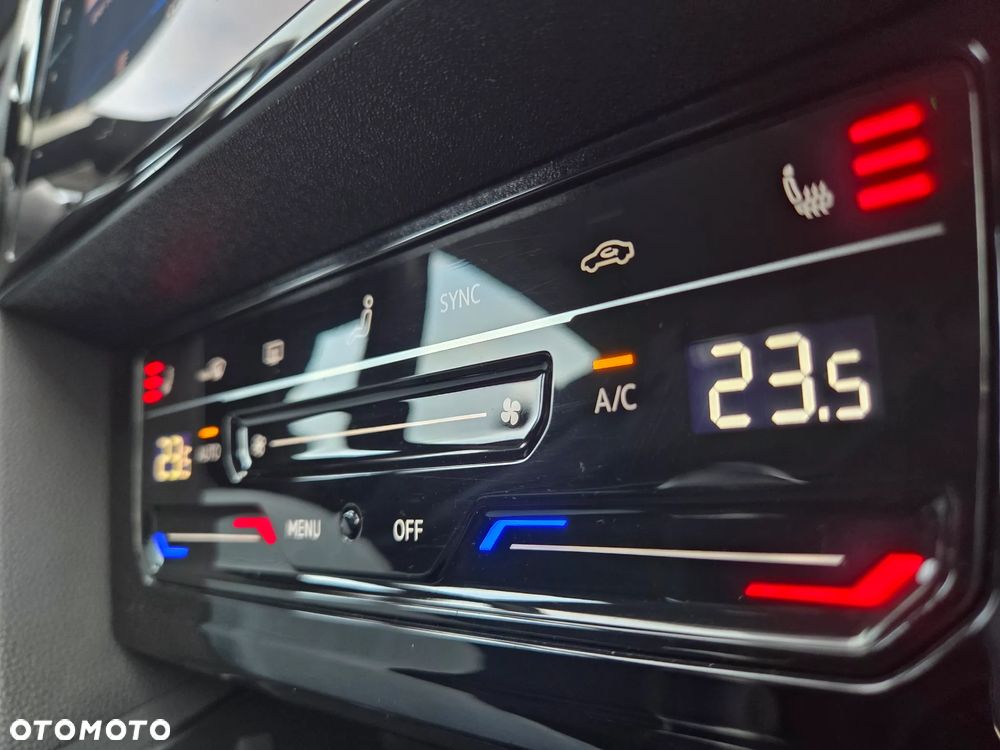 Volkswagen Passat 2.0 TDI BMT Highline - 29