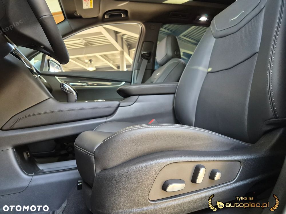 Cadillac XT6 - 3