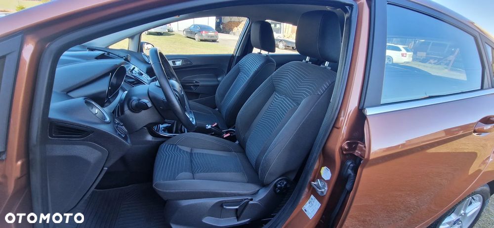 Ford Fiesta 1.0 Champions Edition - 20