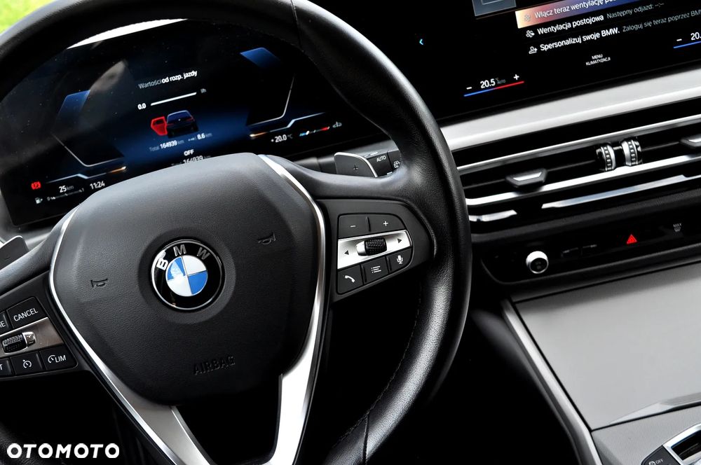 BMW Seria 3 318d Sport Line Shadow - 26