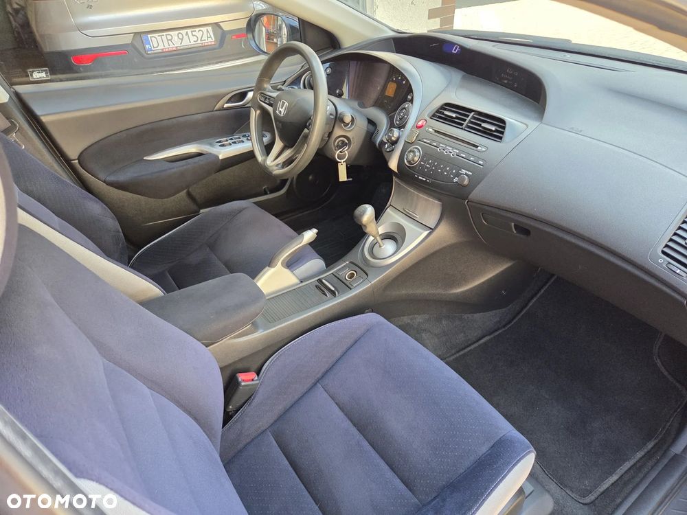 Honda Civic 1.8 Comfort - 16