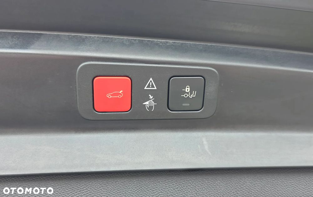 Peugeot 5008 BlueHDi 130 EAT8 GT - 29