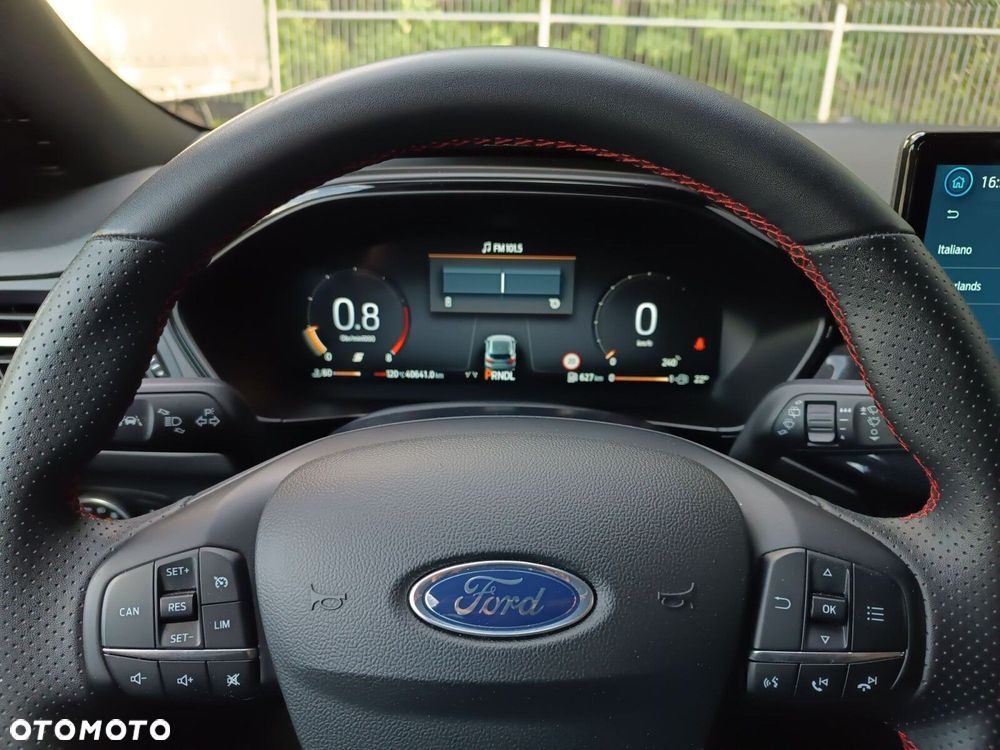 Ford Focus 1.0 EcoBoost mHEV ST-Line X - 15