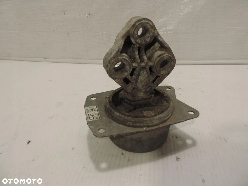 PODUSZKA SILNIKA 13227733 CE OPEL INSIGNIA A - 1