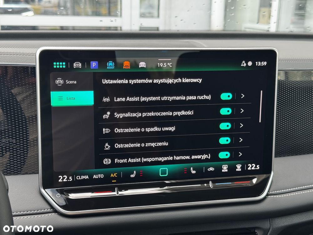 Volkswagen Tiguan 1.5 eTSI OPF DSG Goal - 26