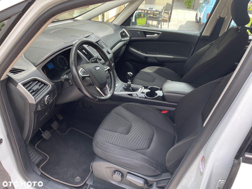 Ford S-Max - 23