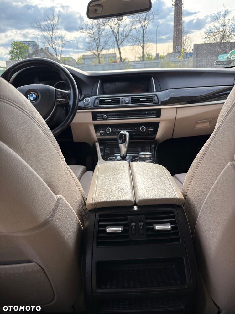 BMW Seria 5 520d xDrive Luxury Line - 27