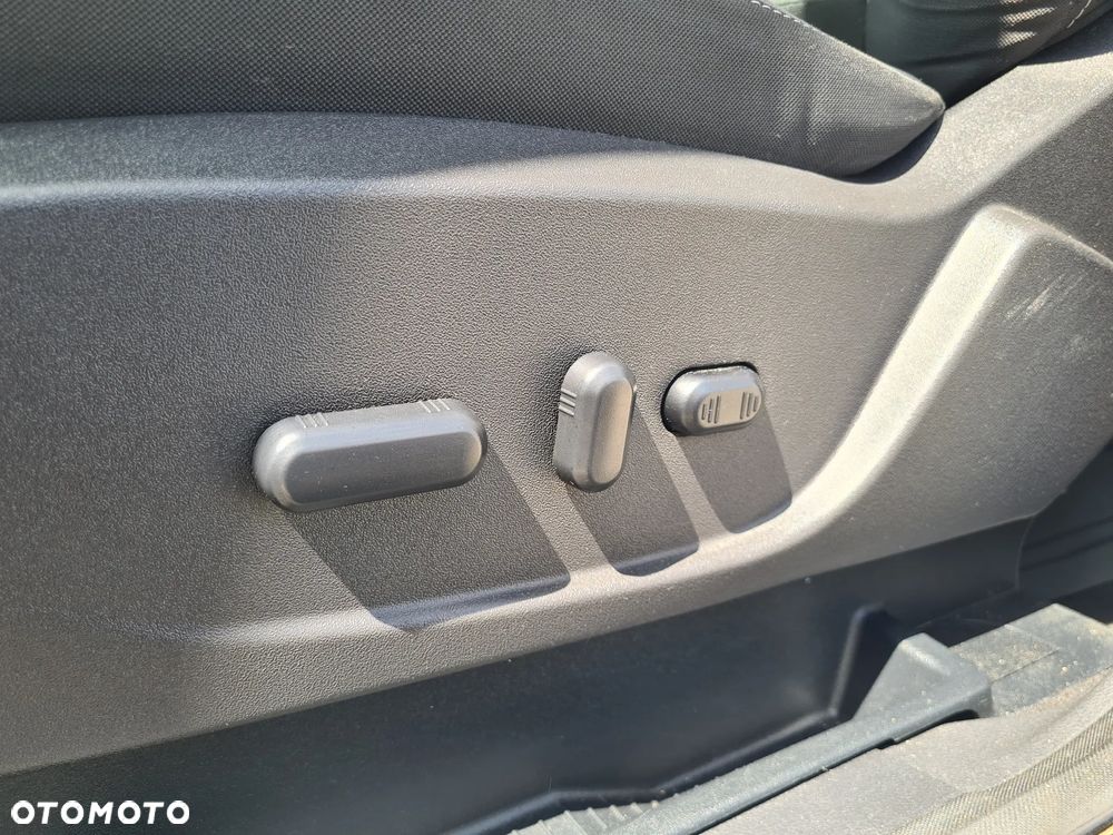 Ford Escape - 30