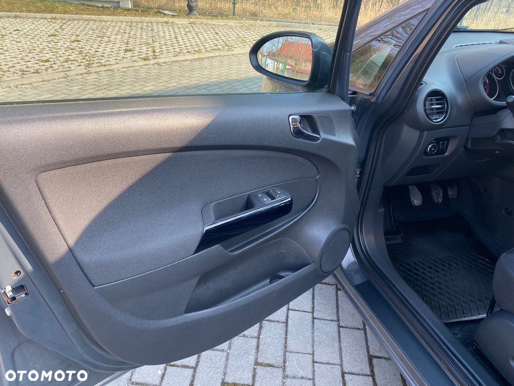 Opel Corsa - 24