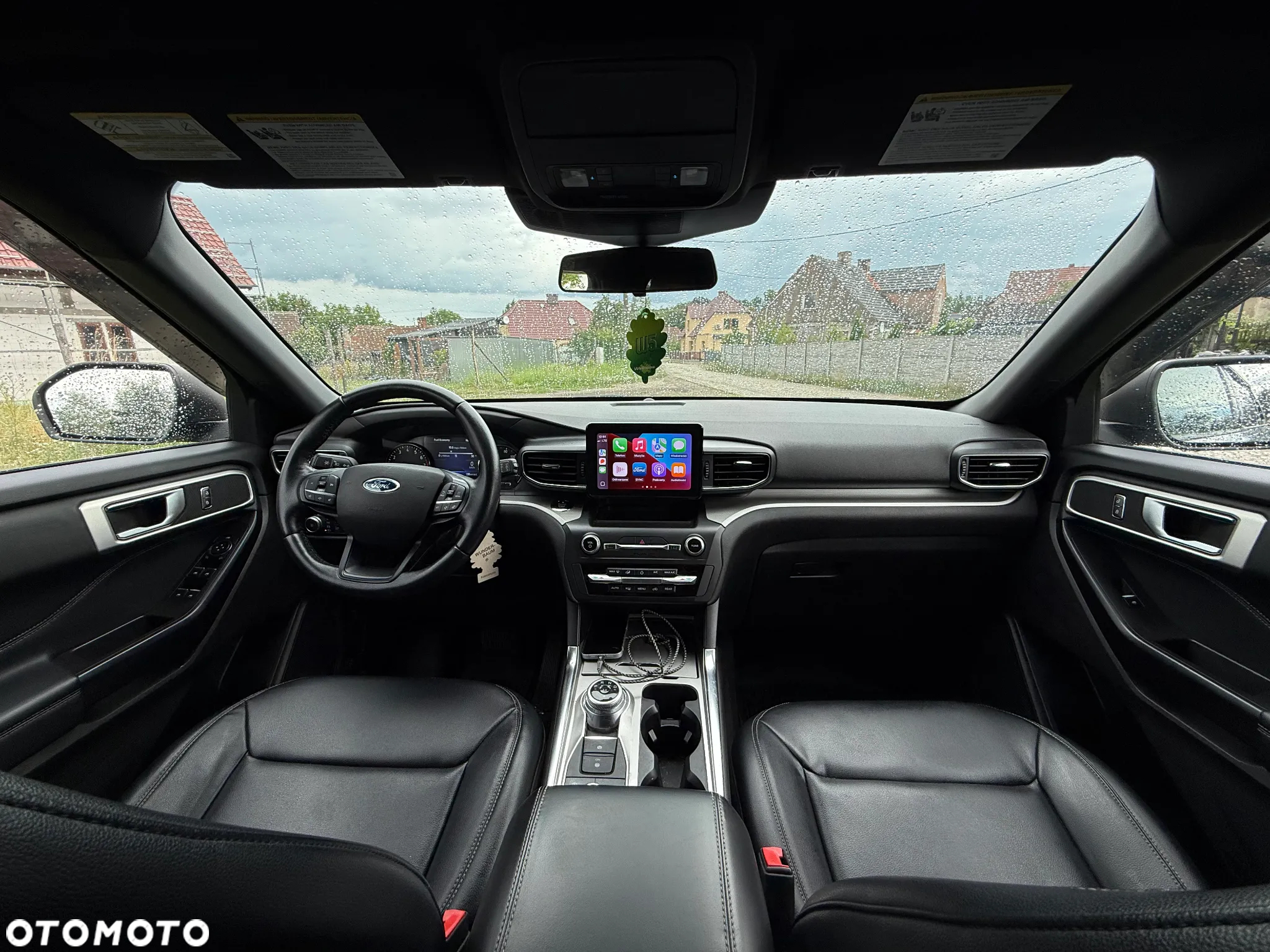 Ford Explorer - 10