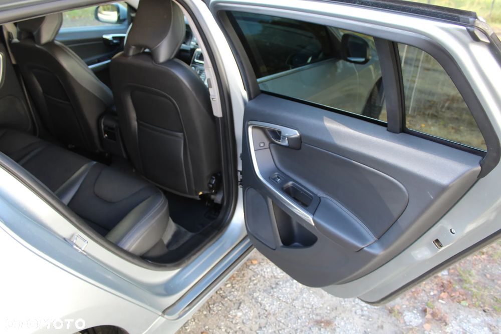 Volvo V60 - 24