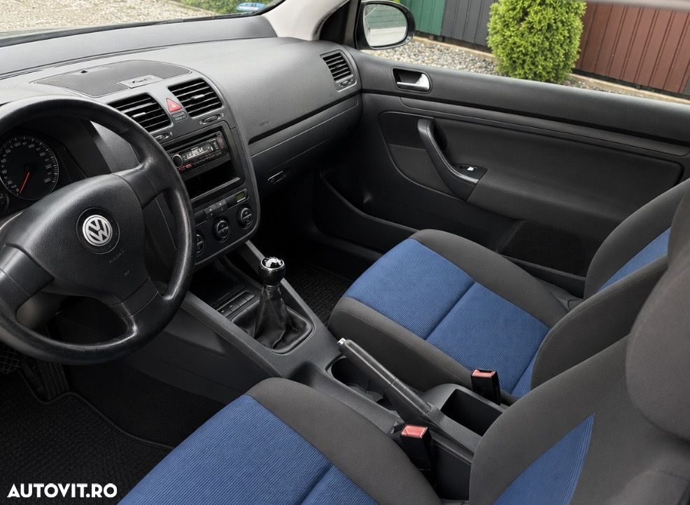 Volkswagen Golf 1.6 Comfortline - 6