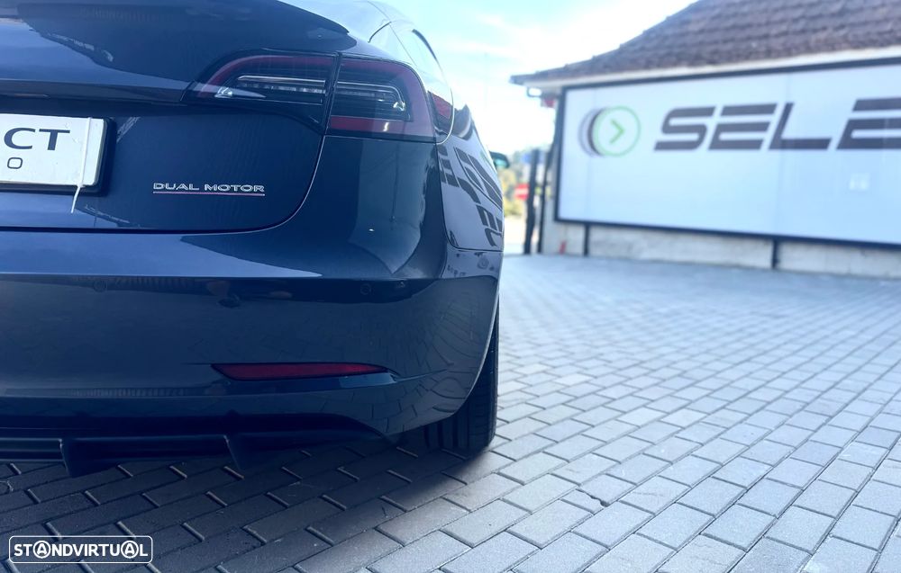Tesla Model 3 Performance Dual Motor AWD - 24