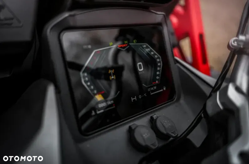 CFMoto CForce