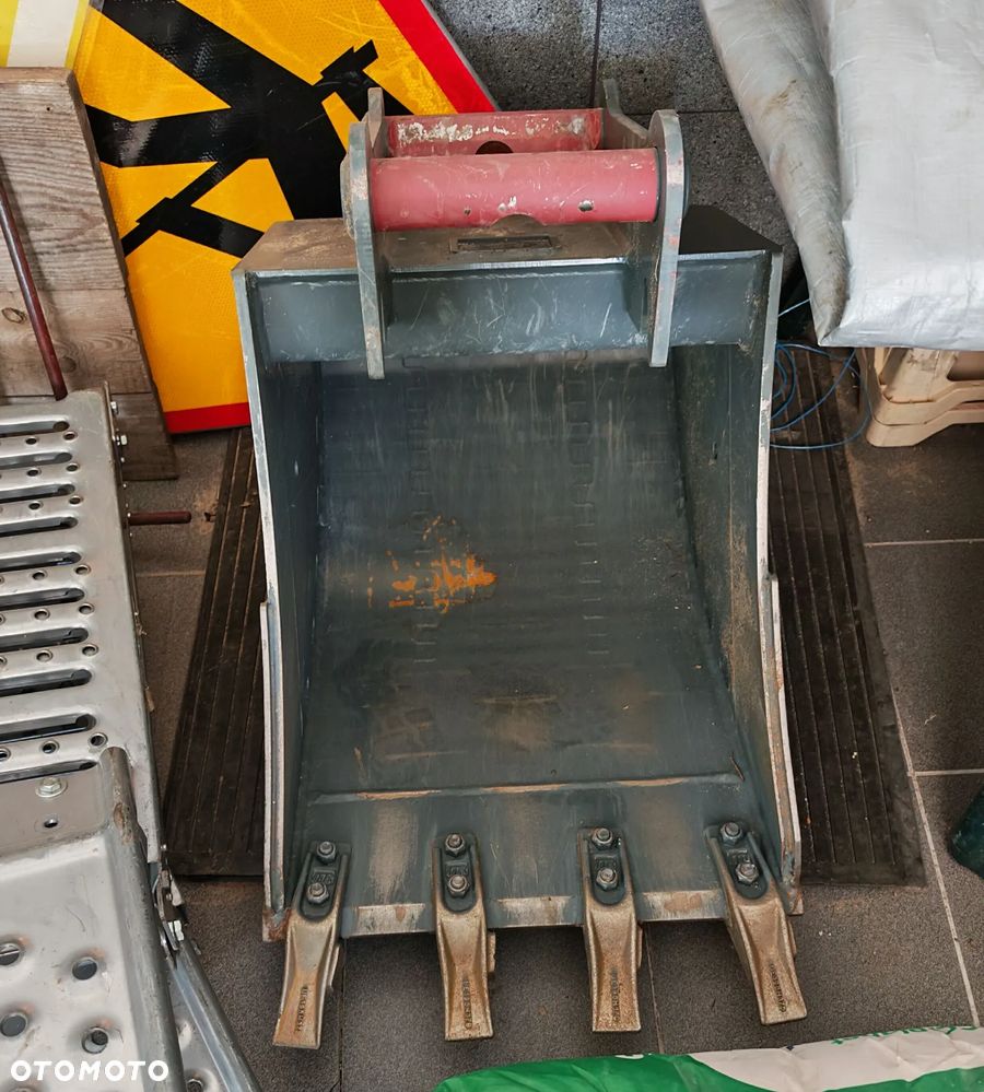 Takeuchi TB225 - 24