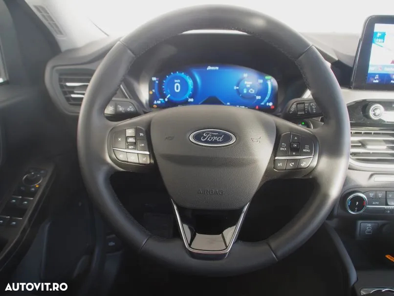 Ford Kuga - 9