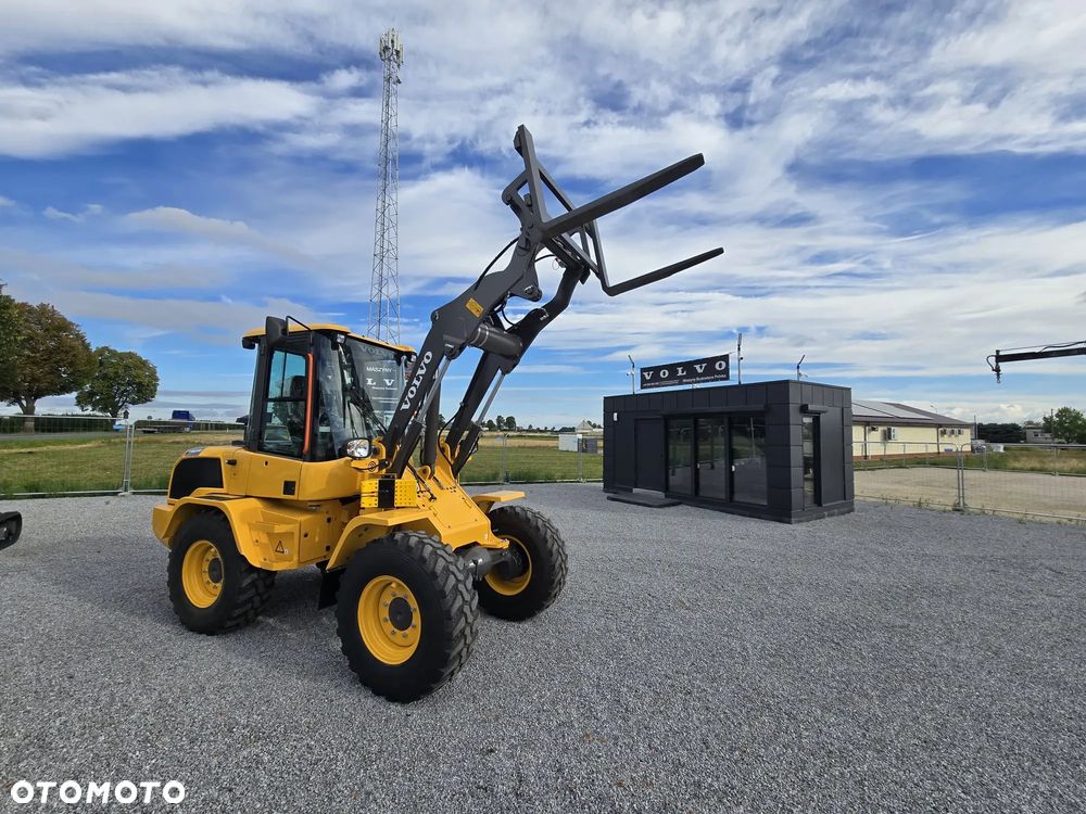Volvo Fabrycznie nowa ładowarka marki Volvo typ L30 - 4