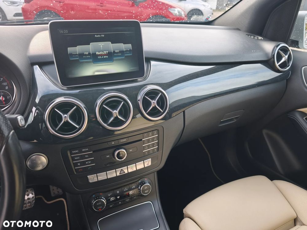Mercedes-Benz Klasa B 180 7G-DCT - 13