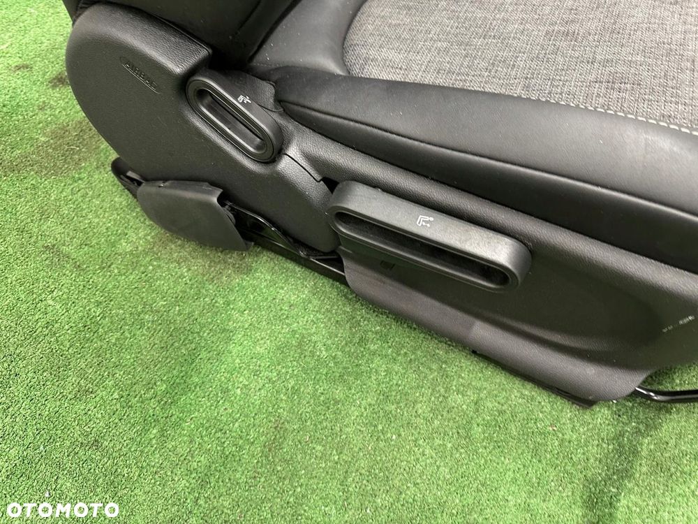 MINI COUTRYMAN F60 ŚRODEK TAPICERKA FOTELE KANAPA BOCZKI - 5