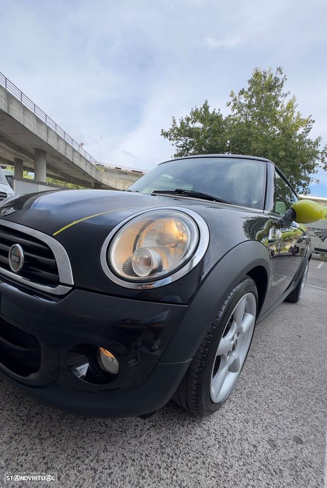 MINI 3 Portas One D - 12