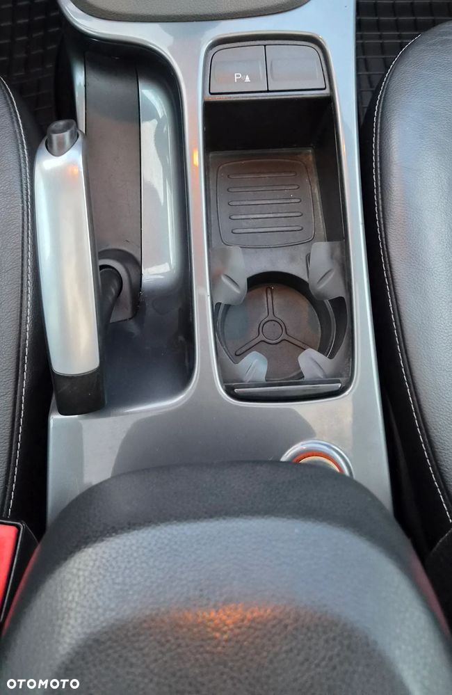 Ford Kuga 2.0 TDCi Titanium - 32