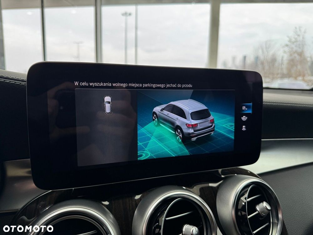Mercedes-Benz GLC 300 d 4-Matic - 36