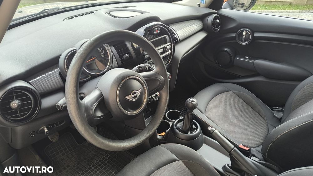 Mini Cooper Standard - 5