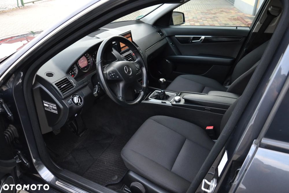 Mercedes-Benz Klasa C 200 CDI BlueEff Elegance - 17