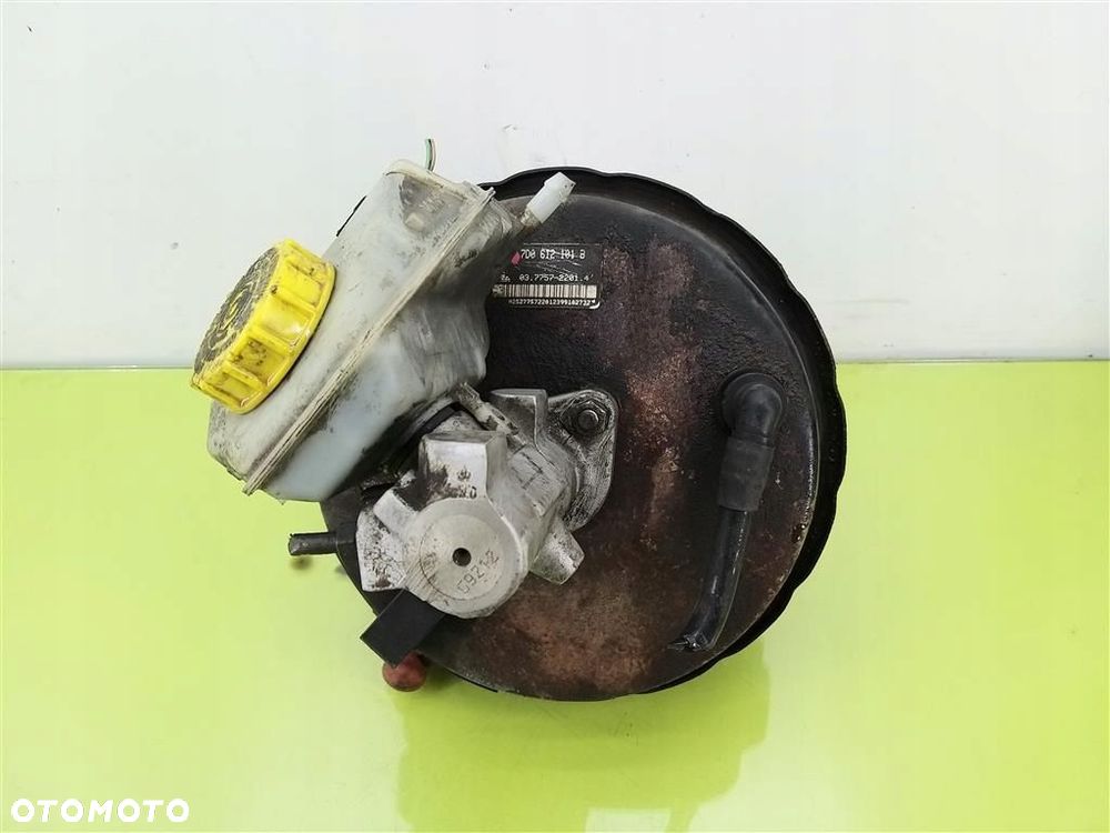 Serwo hamulca POMPA HAMULCOWA VW T4 Caravelle MULTIVAN 2,5 TDI 7D0612101B - 2