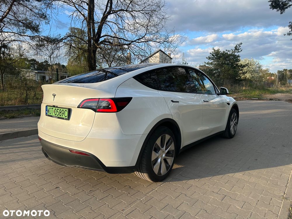 Tesla Model Y 79kWh Long Range RWD - 3