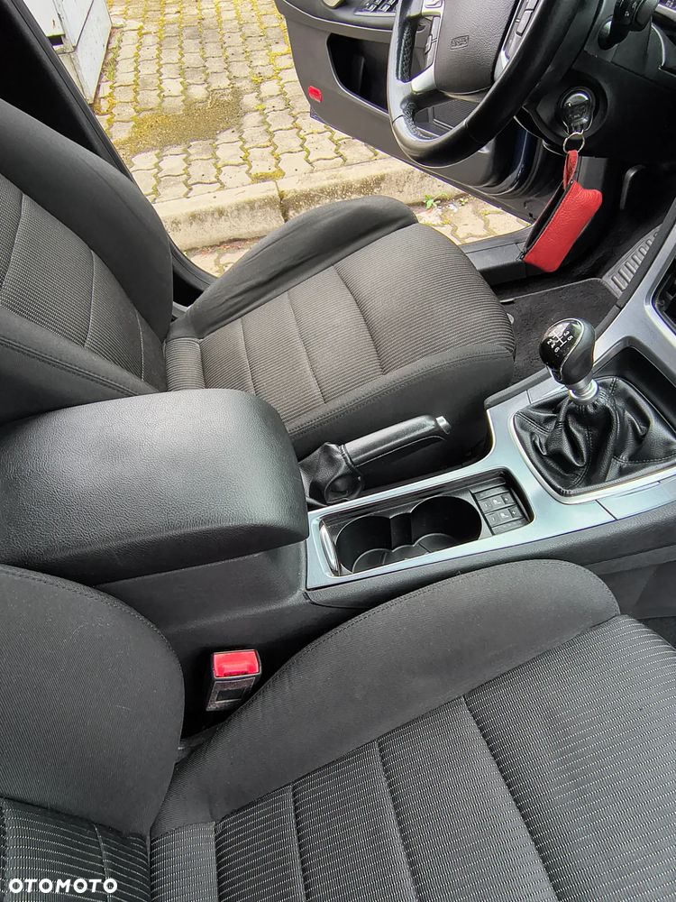 Ford Mondeo - 20