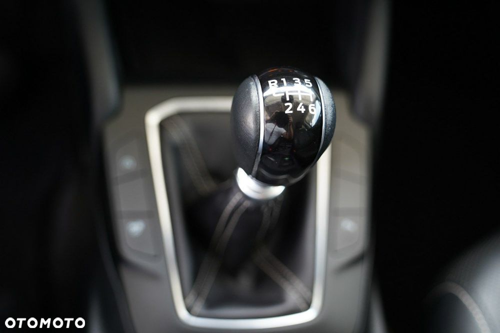 Ford Kuga - 30