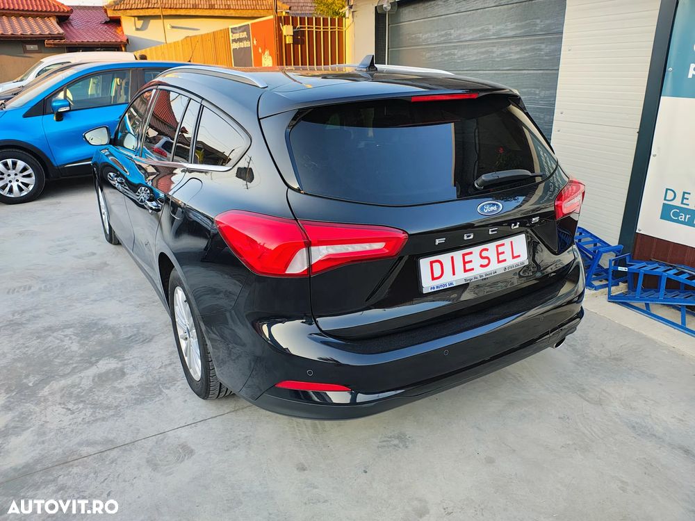 Ford Focus 1.5 EcoBlue Start-Stopp-System Aut. TITANIUM DESIGN - 4