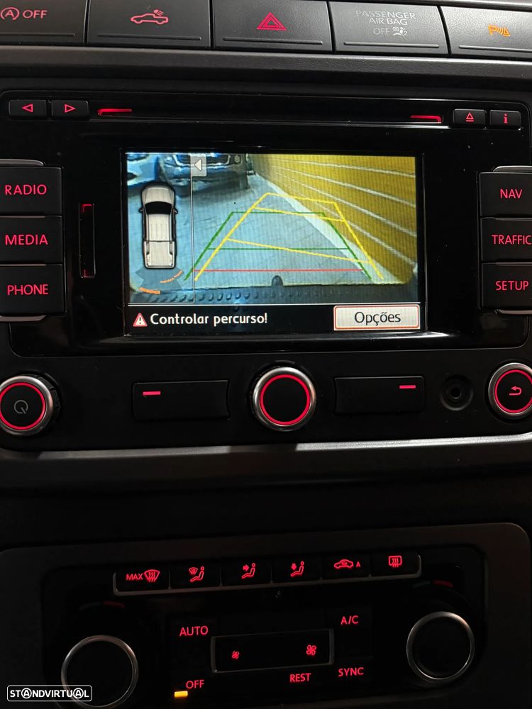 VW Amarok 2.0 BiTDI Auto Highline - 21