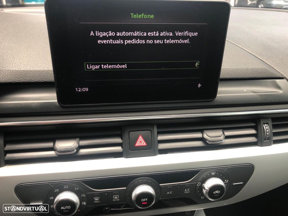 Audi A4 2.0 TDI Design S tronic - 18