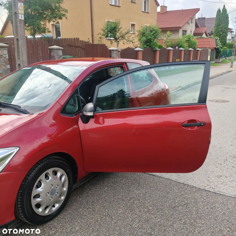 Toyota Auris 1.33 VVT-i Terra - 9