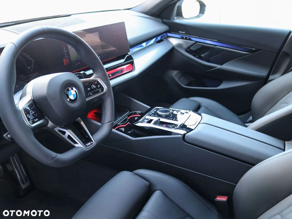 BMW Seria 5 520i mHEV sport - 16