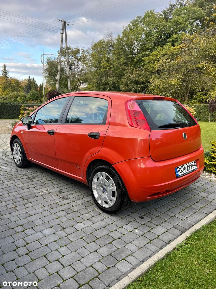 Fiat Grande Punto - 6