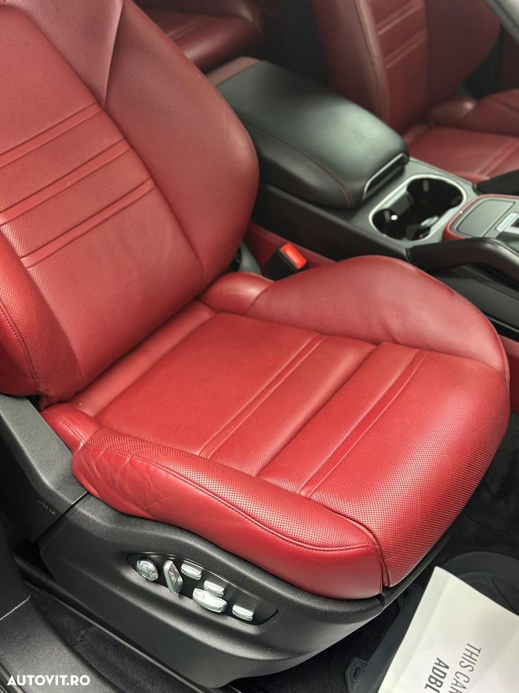 Porsche Cayenne - 4