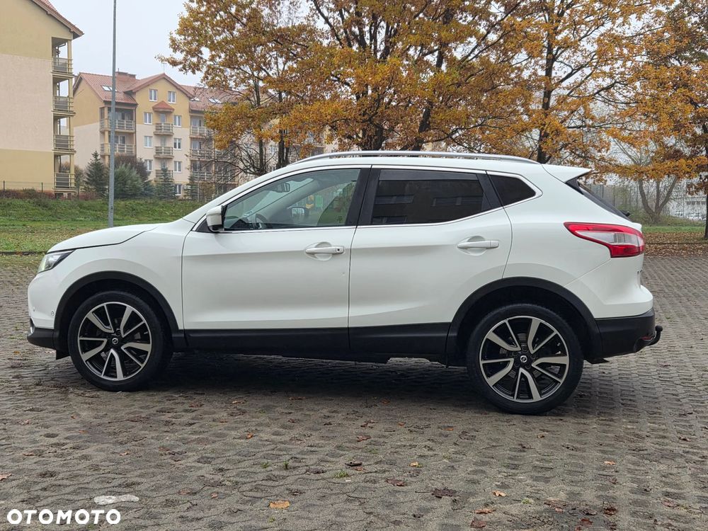 Nissan Qashqai 1.6 dCi DPF 4x4 Start/Stop 360 - 12