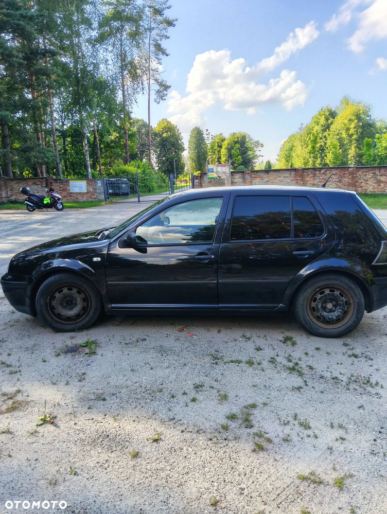 Volkswagen Golf - 4