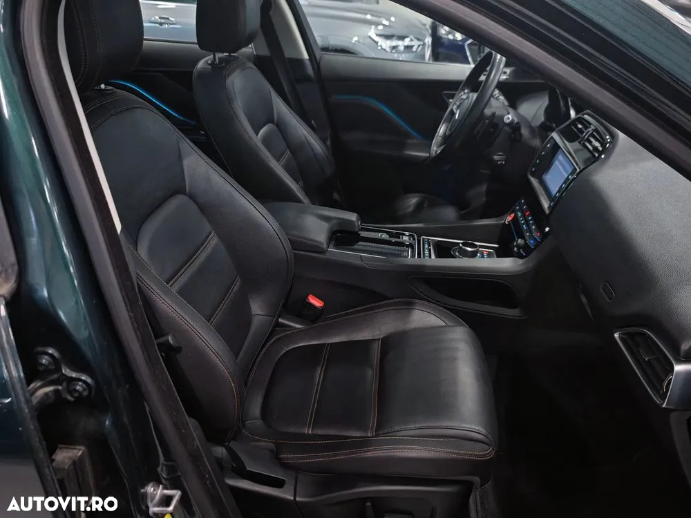 Jaguar F-Pace 20d AWD Aut. Prestige - 10