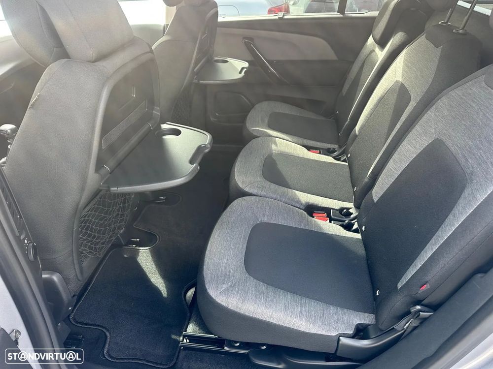Citroën Grand C4 Spacetourer - 10