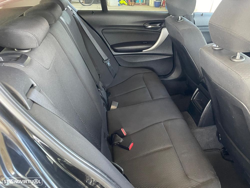 BMW 116 d Sport Line - 19