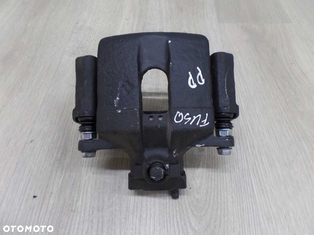 MITSUBISHI CANTER FUSO 7C18 4.9 DID ZACISK PRZOD PRAWY 07-12 - 4