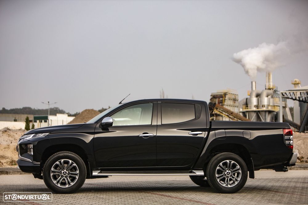 Mitsubishi L200 Pick Up 4x4 S&S Auto Cabine Dupla Select - 10